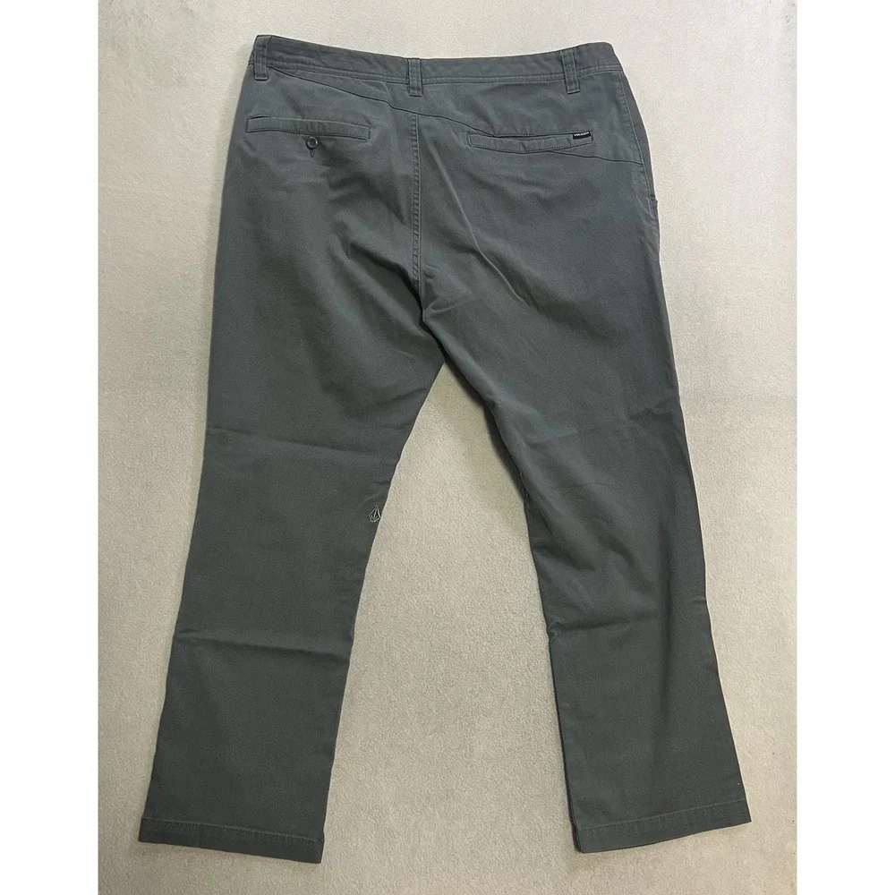 Volcom Chino Pants Men's Size 38x30 (Fits 38x28) Gray Skater Workwear FADED